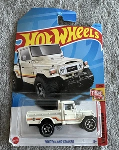 HOT WHEELS Treasure Hunt Toyota Land Cruiser Crease - Bild 1 von 2