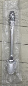 Vintage 1984 Care Bears Baby Feeding Spoon New Original Packaging Oneida - Picture 1 of 6