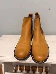Tamari’s Ansa Leder Chelsea Boot EU Größe 42 / US Größe 11 Gelb - Bild 1 von 5