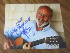 Foto 8X10 firmada autografiada por músico Noel Paul Stookey "Peter, Paul and Mary" - Imagen 1 de 3