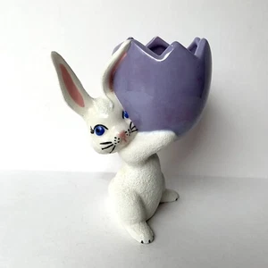 Vintage Kitschy Handmade Ceramic Easter Bunny Holding Cracked Egg /egg cup - Picture 1 of 5