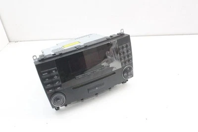 MERCEDES-BENZ CLK Cabrio A209 Musik-Player ohne GPS A2098206589 1.80 33076203 - Bild 1 von 4