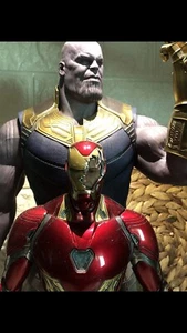 Hot Toys Ironman With Battle Damaged Head + Thanos Infinity War. - Picture 1 of 8