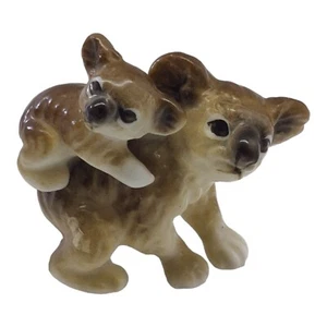 Mama Koalabär und Babyjunges Figur Porzellan Miniatur - Bild 1 von 12