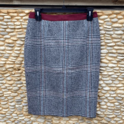 BODEN British Tweed Wool Black/Maroon/White/Blue Plaid Pencil Skirt. Size 4. EUC - Image 1 of 4