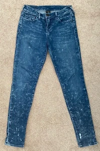 Pantalones de mezclilla ajustados True Religion con salpicaduras de pintura, tiro bajo, elástico, talla 26 - Imagen 1 de 4