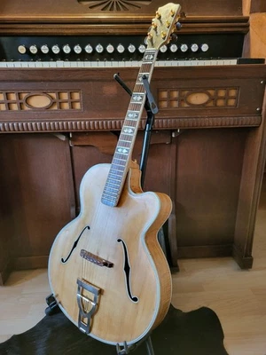 très rare guitare jazz de caractère Archtop Höfner 468 S (1954) - Photo 1/4