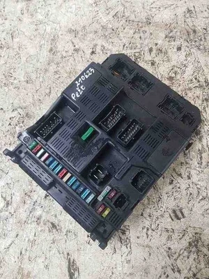 Scatola fusibili Peugeot 306 Break 7E, N3, N5 00450032 2.00 Diesel 32114478 - Immagine 1 di 3