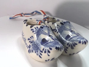 Vintage Dutch Porcelain Shoes Windmills Delft Blue “Holland” 4" Souvenir Clogs - Picture 1 of 5