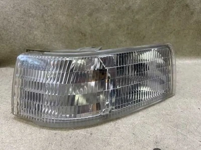 Driver Left Turn Signal Corner Light Fits 92-02 CADILLAC ELDORADO w113-201911 - Image 1 of 4