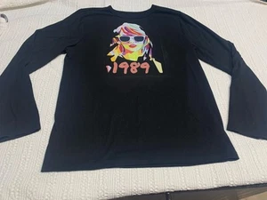 Girl’s Black Long Sleeve TS Taylor Swift 1989 T-shirt Size XL 14-16 Concert Wear - Picture 1 of 13
