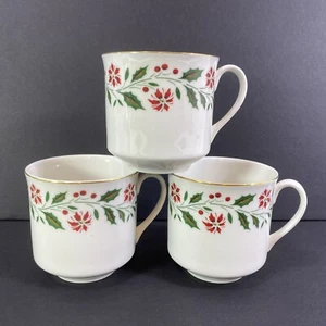 Royal Doulton Holly TC1169 Tea Cup English Porcelain 1986 Poinsettia Flower X 3 - Picture 1 of 10
