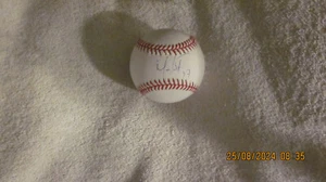 PHILADELPHIA PHILLIES ODUBEL HERRERA AUTOGRAPHED MLB BASEBALL HUNT HOLOGRAM - Picture 1 of 2