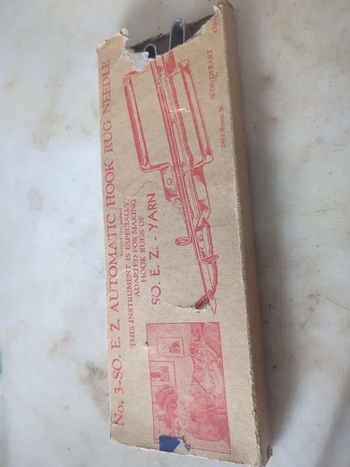 Vintage Wonderart No. 3 EZ Automatic Hook Rug Needle w/ Box - Image 1 of 3