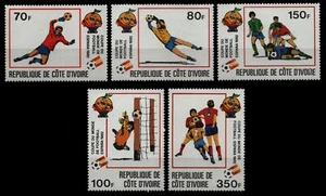Costa de Marfil 1981 - Mi-N.o 695-699 ** - Estampillada sin montar o nunca montada - fútbol / fútbol - Imagen 1 de 1