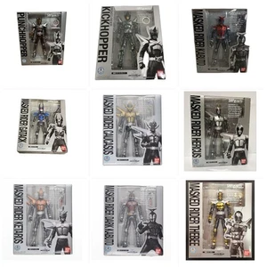 S.H.Figuarts Kamen Rider Kabuto Series 1 (2008-2009) - Picture 1 of 48