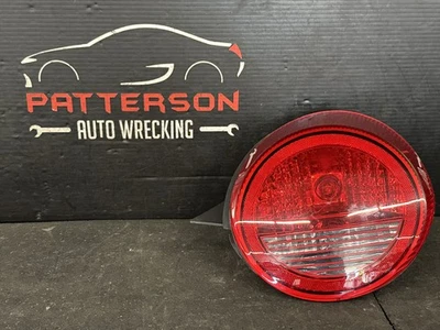 02-05 THUNDERBIRD PASSENGER RIGHT QUARTER PANEL MOUNTED TAIL LIGHT STOP LAMP Foto 1 de 4