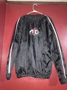FEFY SPORTS Size Large Pullover Windbreaker Menโs SMOKE and PET free - ๐ - Picture 1 of 8