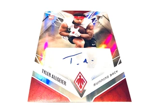 Tyler Allgeier 2022 Panini Phoenix Silver Refractor Rookie Autograph #144 - Bild 1 von 2