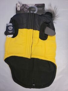 Canada Pooch True North Parka Size 20 Yellow Insulated Dog Coat 33-40 Lbs Jacket