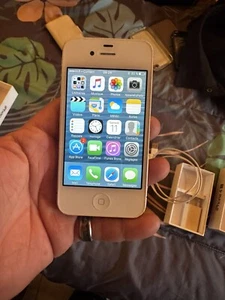 iPhone 4s - Photo 1/7