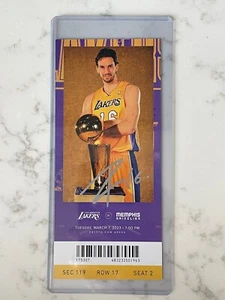Camiseta conmemorativa de retiro firmada por PAU GASOL de los Lakers 7/03/23 KOBE (JSA) - Imagen 1 de 2