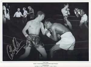 COLIN JONES - Welsh Boxing Welterweight Champion - HAND SIGNED 16x12 PHOTOGRAPH - Bild 1 von 2