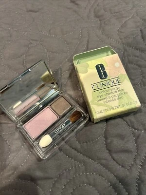 CLINIQUE Colour Surge Eye Shadow Duo 106 LILAC TRUFFLE .07 oz / 2.2g Color NEW - Image 1 of 4