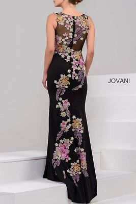 Vestido de graduación Jovani floral bordado con lentejuelas/cuentas Foto 1 de 4