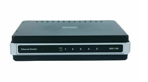 D-Link DES-1105 Internet 5 Port 10/100 Ethernet RJ45 Desktop Switch - Picture 1 of 2