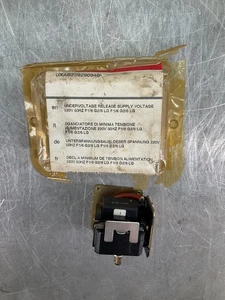 NUOVO ABB UXAB239290948 SOTTOTENSIONE UVR RILASCIO 220VAC f1 f6 BREAKER - Foto 1 di 7