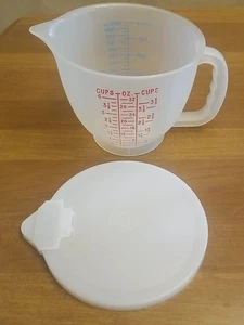 Brocca di misurazione vintage Tupperware 4 tazze 1 litro rosso/blu 1288-6 con coperchio - Foto 1 di 12