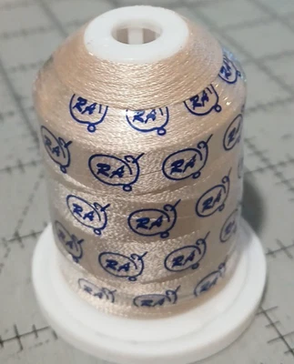 Robison-Anton1100 yrd mks #122 ss rayon CRYST. CREAM MP001 - Image 1 of 3