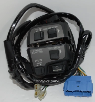 INTERRUPTOR MANILLAR DERECHO HONDA OEM GL1800 GOLDWING 04-05 35130-MCA-A21 Foto 1 de 3