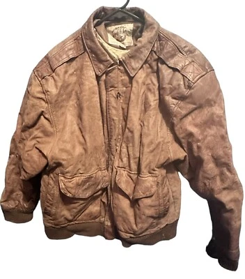 Vintage  Men Global Identity GIII Distressed Leather Bomber Jacket Zip Tan S - Image 1 of 4