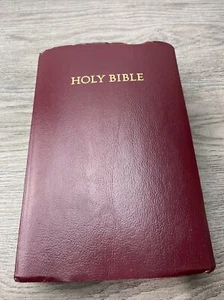 Holy Bible NKJV Giant Print Reference Edition 1994 Nelson Regency 991BG Used - Picture 1 of 8