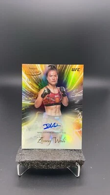 2024 Topps Gold Label UFC Zhang Weili Surging Signatures Autograph /299 #1988 HS - Image 1 of 3