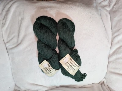 Cascade Yarns Alpaca Lana D'oro Color 1115 Green 2 Hanks 100g 219yds - Image 1 of 4