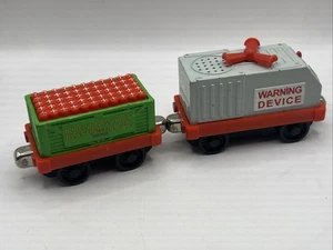 Thomas & Friends Take N Play Along Diecast Train BLASTING CAP & FOG CAR Sounds - Picture 1 of 4