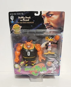 Vintage 1996 Space Jam WB Daffy Duck vs Pound by Playmates New Factory Sealed - Picture 1 of 5