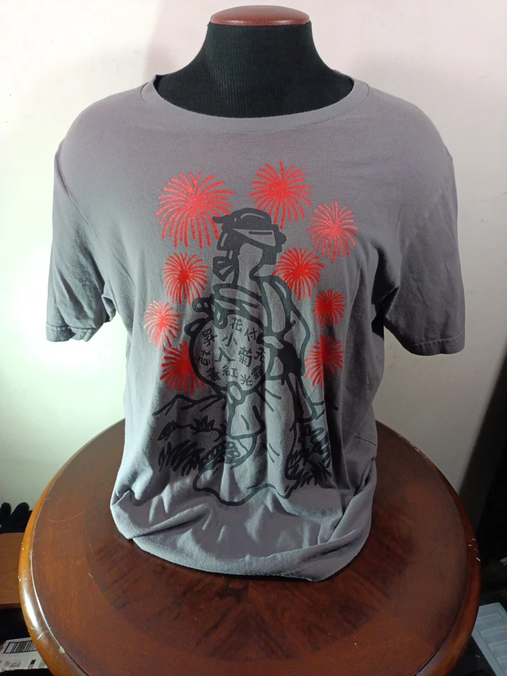 Мужская футболка UT Nippon Omiyage размер XL японская гейша графическая многоцветная - Изображение 1 из 4