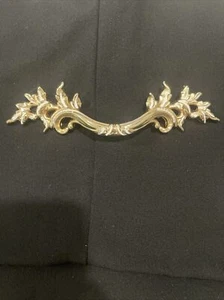Fashionable Dresser Pulls Knobs Hardware Drawer Cabinet Handles New 5 Pieces - Picture 1 of 14