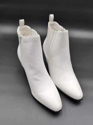 Botín JUST FAB ELISE para mujer blanco con cremallera lateral tacón bloque talla 11 de EE. UU. Foto 1 de 4