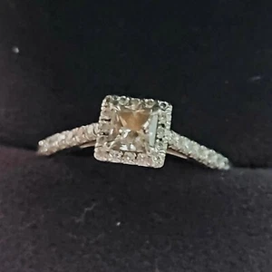 Diamant-Ring von Tiffany & Co., Platin, .39 Karat mit Zertifikat - Bild 1 von 9