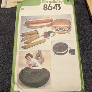 1970’s VTG SimplicityPATTERN 8643 Fast Food Pillows Hamburger Hot Dog Oreo Fries - Picture 1 of 7