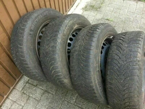 4xkomplette Winterreifen+Felgen 185/65R15 88T für BMW 316,318,320,325 usw - Bild 1 von 16