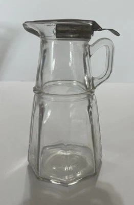 Antiguo dispensador de jarra de jarabe de vidrio pesado Hazel Atlas con cubierta de resorte de metal 6" Foto 1 de 4