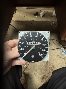 Vw T25 Early Screw On Cable Speedometer Fully Working Free Post - Picture 1 of 4
