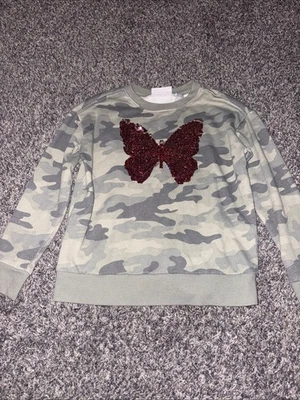 Green Camo With Butterfly Sequin Pullover Long Sleeve Girls Size 5/6 - Image 1 of 2