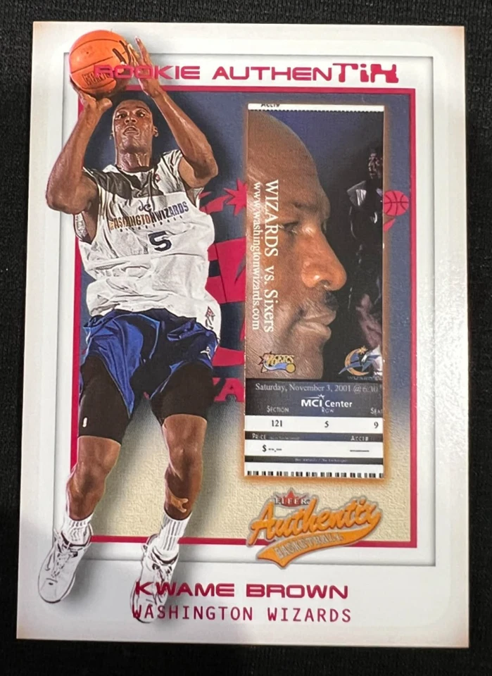 Tarjeta de novato KWAME BROWN 2001-02 Fleer Authentix #101 RC #0559/1250 NBA Foto 1 de 1